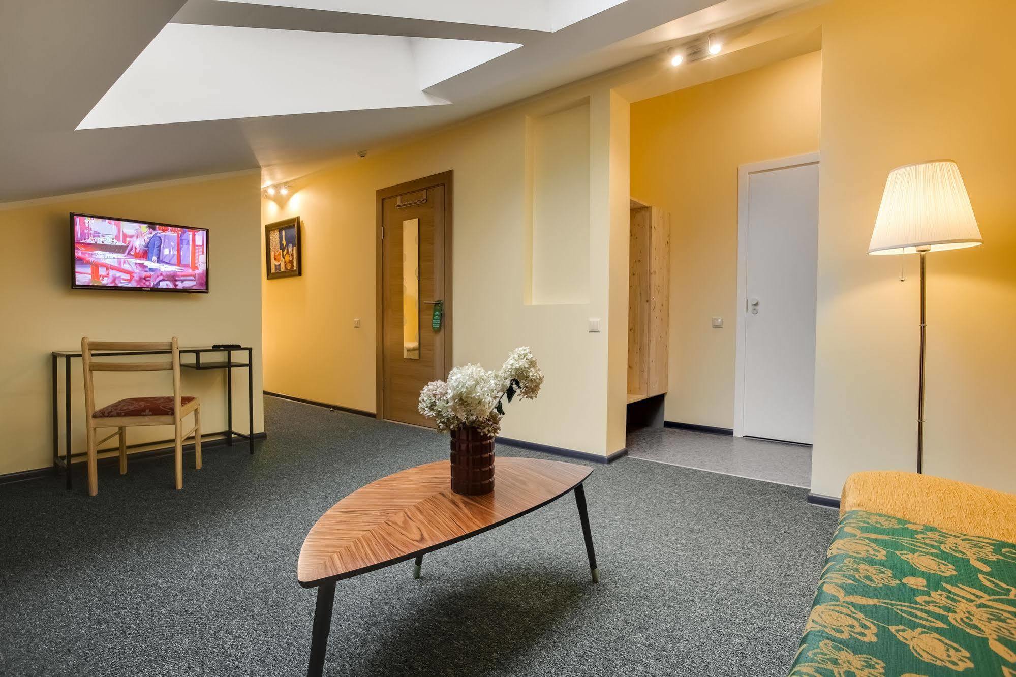 Augustine Hotel Рига Экстерьер фото